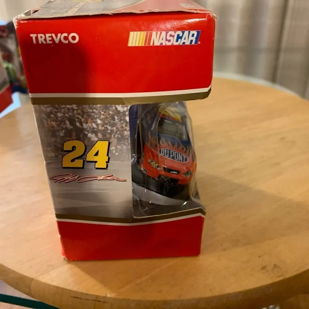 Jeff Gordon 2005 Collectible Ornament